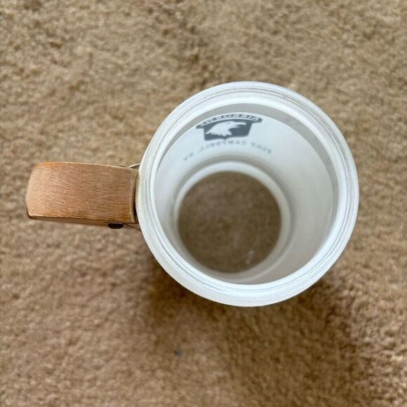 Airborne Fort Campbell Kentucky Vintage White Siesta Ware Wood Handle Mug - Picture 5 of 6